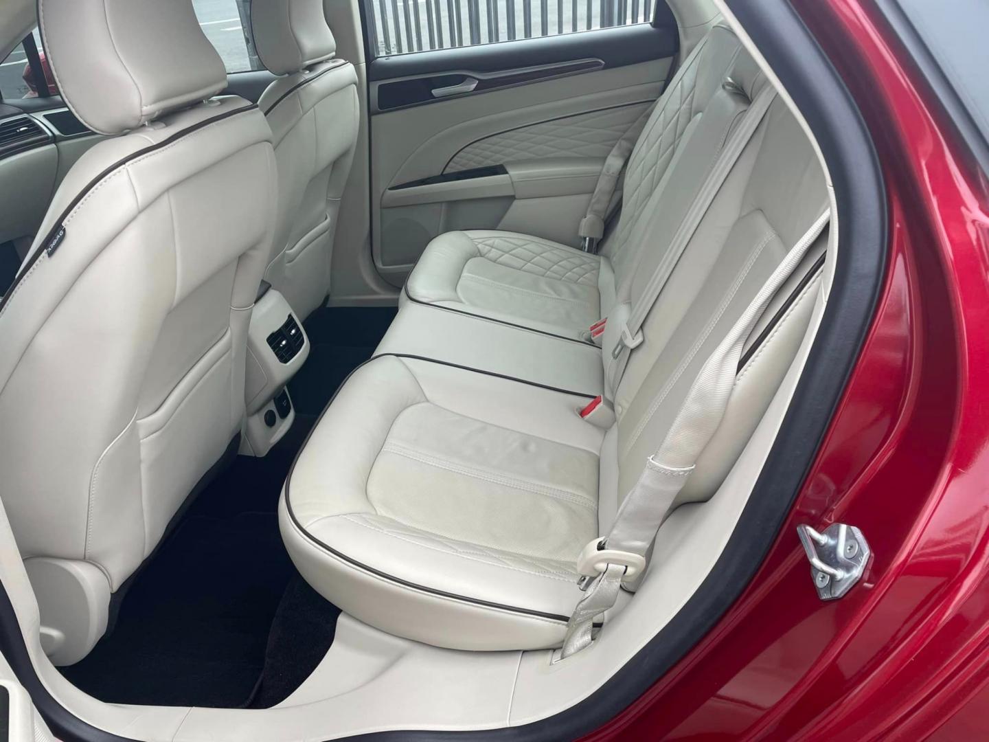 2018 RED /White Gold Ford Fusion Energi (3FA6P0SU8JR) , located at 744 E Miner Ave, Stockton, CA, 95202, (209) 944-5770, 37.956863, -121.282082 - Photo#8